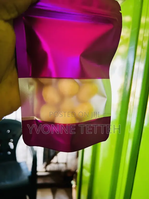 Organic Macadamia Nuts 50g - 1