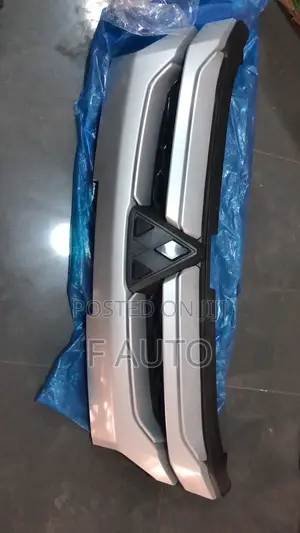 Mitsubishi L200 Front Grill (2017-2020)