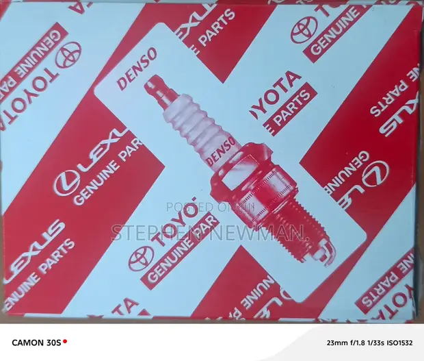 Genuine DENSO Spark Plugs for Toyota, Honda, Hyundai, Kia, VW, Ford - 1