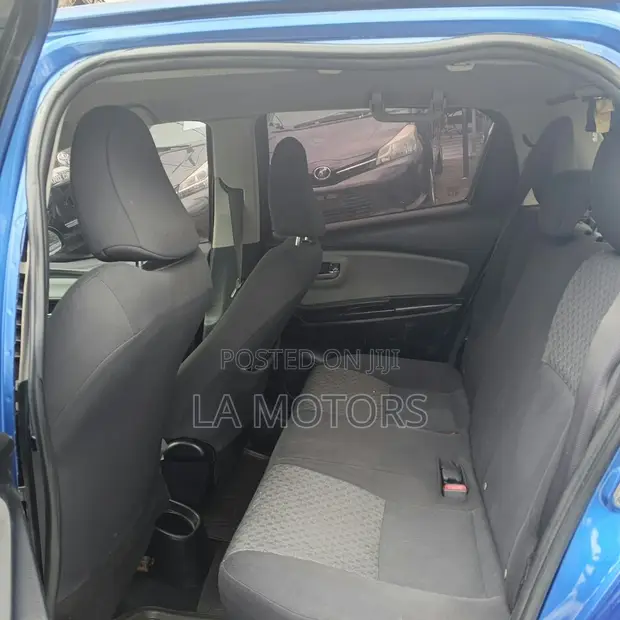 Toyota Yaris 2014 Blue - 1