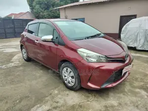 Toyota Vitz 2015 Brown