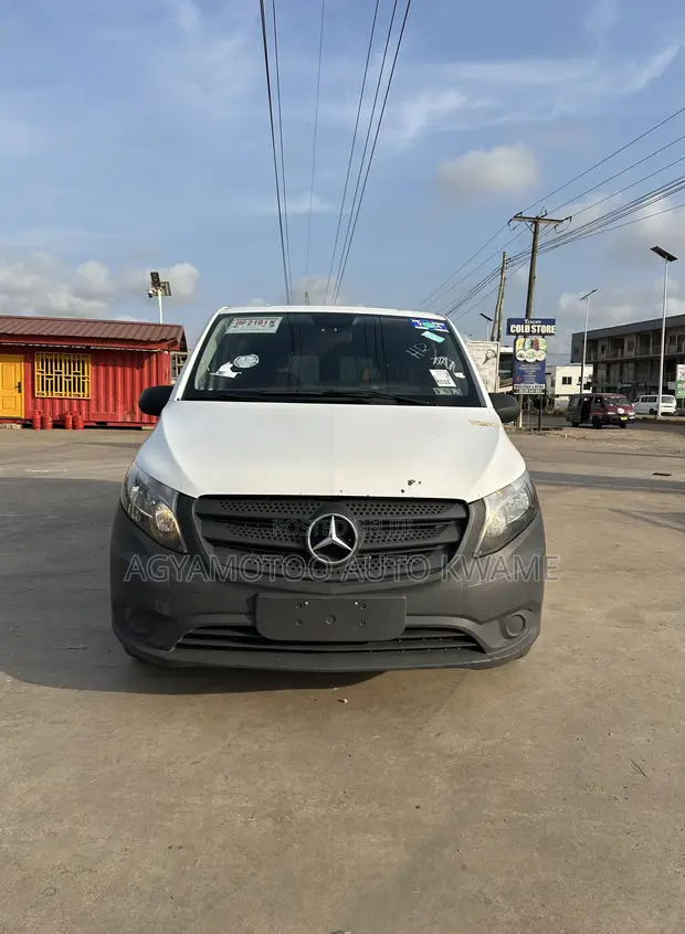 Mercedes-Benz Metris 2.0 FWD Minivan 2019 White - 1
