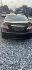 2011 Toyota Camry SE Sedan - 5