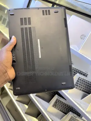 Dell Latitude 14 E7470 Laptop - Core i7, 8GB RAM, 256GB SSD