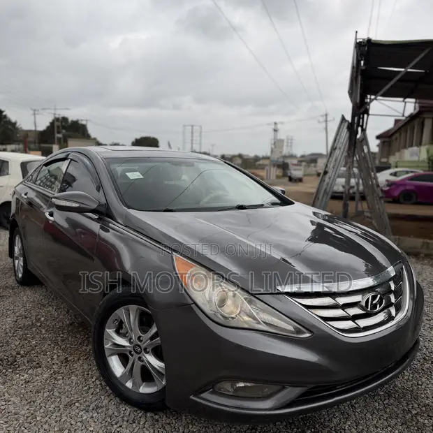 2012 Hyundai Sonata SE Sedan FWD (2.4L) - 1