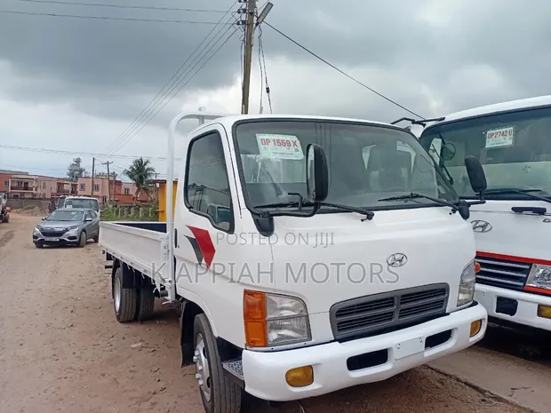 Hyundai HD120 Mighty Mini Truck - 1