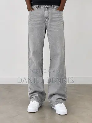Men's Washed Grey Loose Fit Straight Jeans - Streetwear Denim