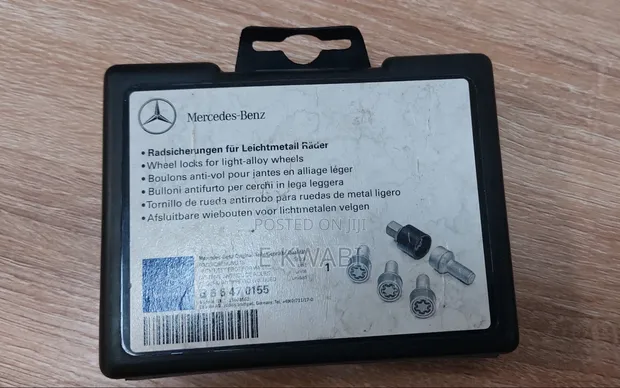 Original Mercedes-Benz Wheel Locks for Light-Alloy Wheels - 1