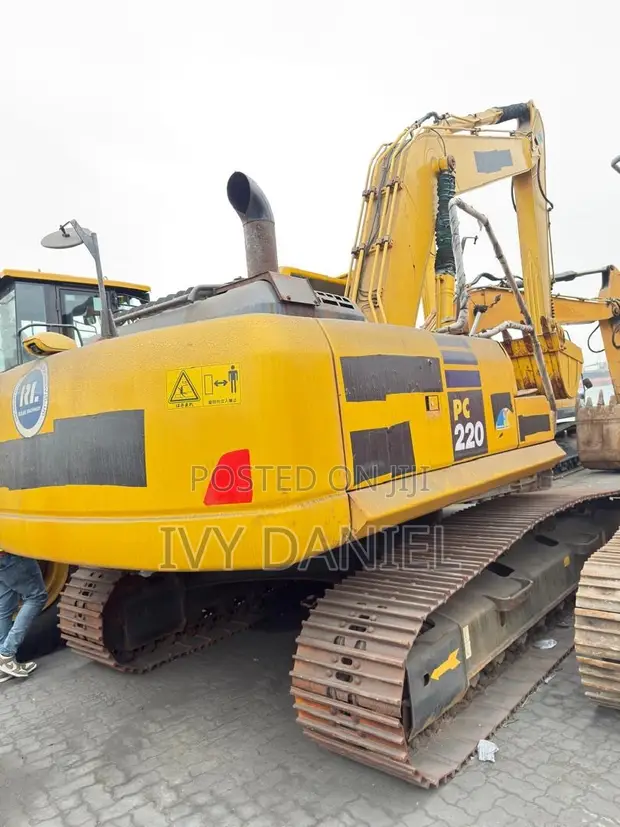 Komatsu Excavator - Ghanaian Used - 1