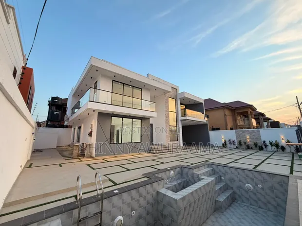 7 Bedroom House with Pool for Sale in East Legon Adjiringanor - 1