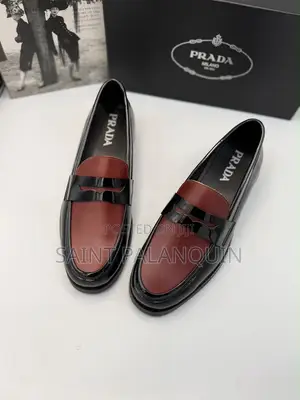 Prada Two-Tone Leather Loafers - Burgundy/Black
