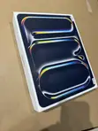 New Apple iPad Pro 13" (2025) 256GB Gray - 2