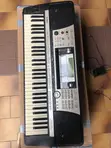 Yamaha PSR-740 Electronic Keyboard - 1
