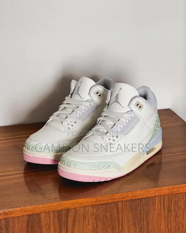 Air Jordan 3 Retro "Georgia Peach" - 1
