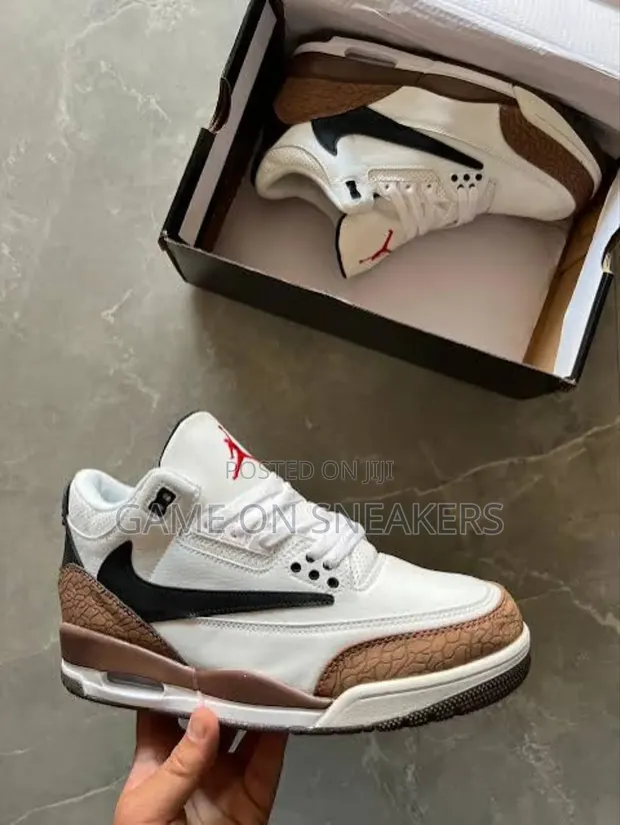 Travis Scott x Air Jordan 3 Retro "Palomino" - 1