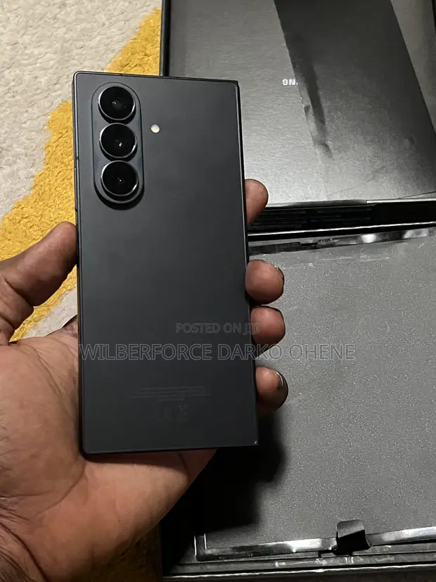 Samsung Galaxy Z Fold7 512GB Black - 1