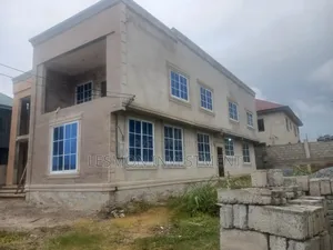 5 Bedroom Duplex for Sale in Pentecost