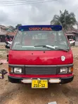 Nissan Caravan (Urvan) 1999 Red - 1