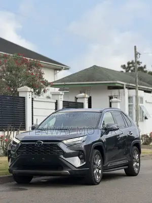 2022 Toyota RAV4 XLE Premium Hybrid Silver