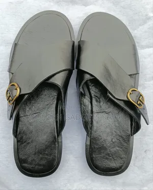 Stylish Men's Designer Slippers - Elegant Green
