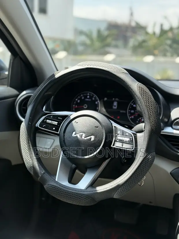 2022 Kia Forte FE Gray - 1