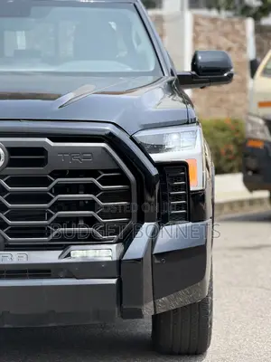 2023 Toyota Tundra SR5 CrewMax 5.5' Bed