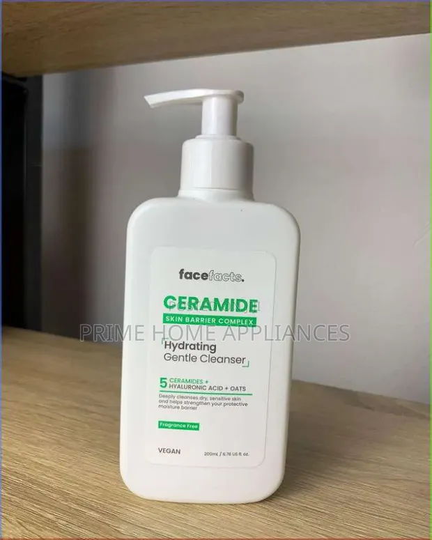Face Facts Ceramide Hydrating Gentle Cleanser (200ml) - 1