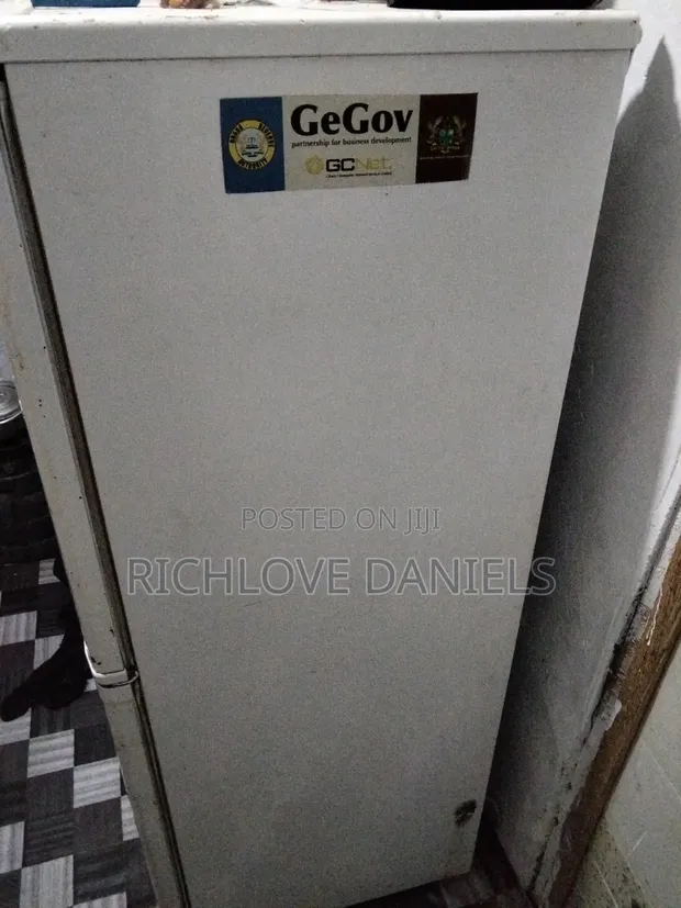LG Fridge Freezer - Used - 1