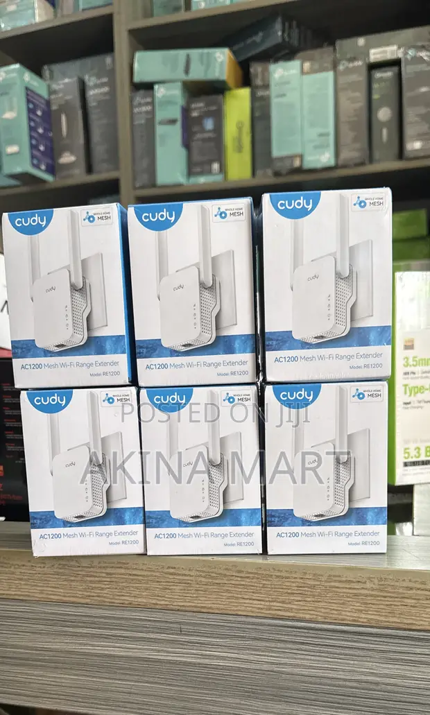Cudy AC1200 Mesh WiFi Range Extender RE1200 - 1