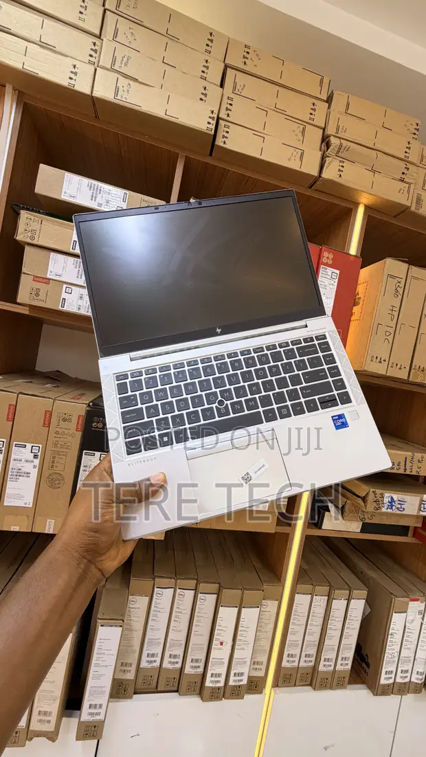 HP EliteBook 840 G8 Laptop - Intel Core i7, 16GB RAM, 512GB SSD - 1