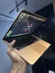 Apple MacBook Air 13.3" 2020 - Core i3, 8GB RAM, 256GB SSD - 2