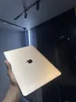 Apple MacBook Air 13.3" 2020 - Core i3, 8GB RAM, 256GB SSD - 3