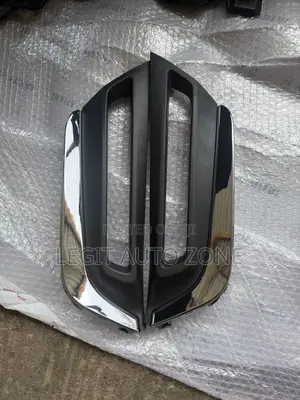 Honda CR-V Fog Light Cover (2017-2019)