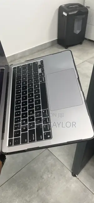 Apple MacBook Pro 2020 16GB RAM 512GB SSD