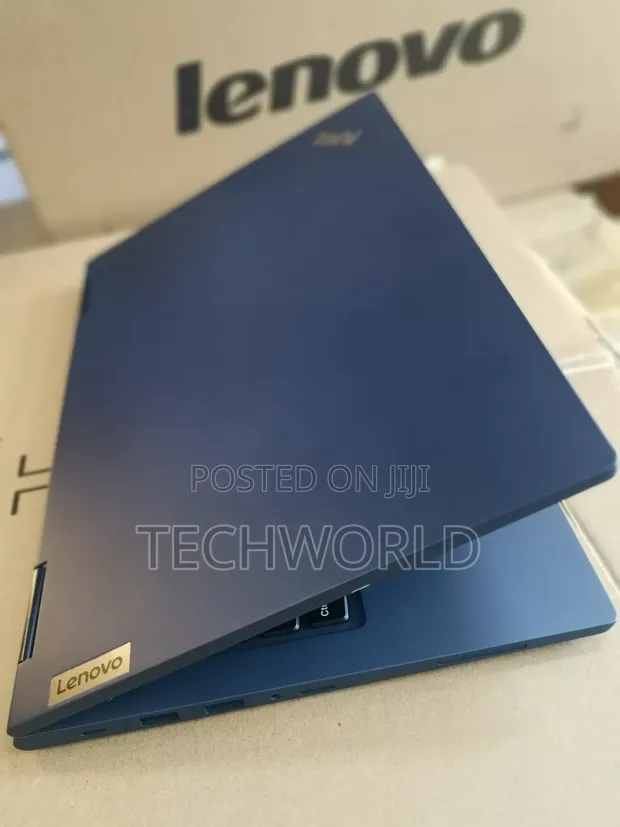 Lenovo Chromebook C330 8GB RAM 128GB SSD - 1