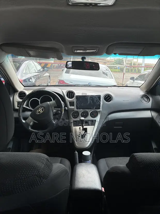 Toyota Matrix 2010 - 1