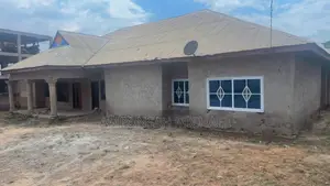 6-Bedroom House for Sale in Atwima Nwabiagya