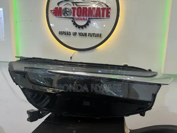 Honda CR-V 2023-2025 Headlight - 1