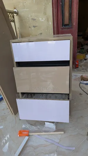 Royal Comfort Ultramodern Office Drawer Locker