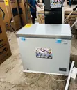 Premium Pearl Single Door Chest Freezer (Gray) 200L - 2