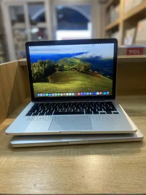 Apple MacBook Pro 2015 13.3" Core i5 8GB RAM 256GB SSD