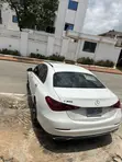 Mercedes-Benz C300 2022 White - 1
