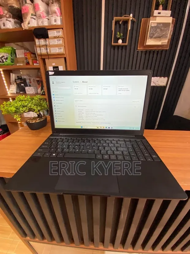 M15 PRO Laptop: Intel Celeron, 8GB RAM, 256GB SSD, Windows 11 - 1