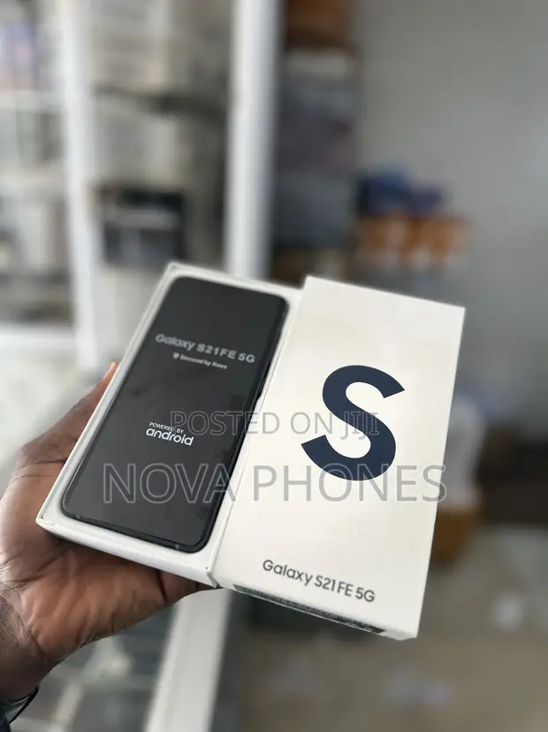 New Samsung Galaxy S21 FE 5G 128GB Blue - 1