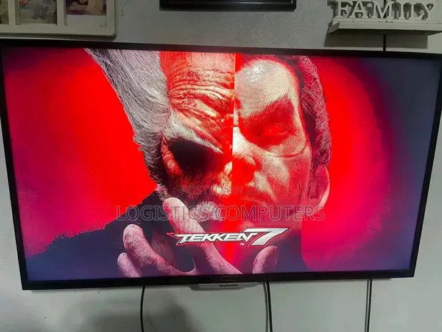 Spider-Man Edition PS4 Pro with Games - 1