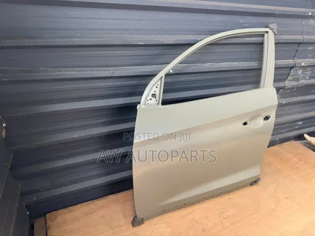 Hyundai Tucson 2016 Front Left Door - 1