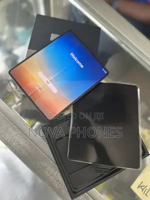 Samsung Galaxy Z Fold 3 256GB Black