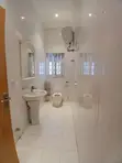5 Bedroom House with Pool & BQ in Gated Community, East Legon - 4