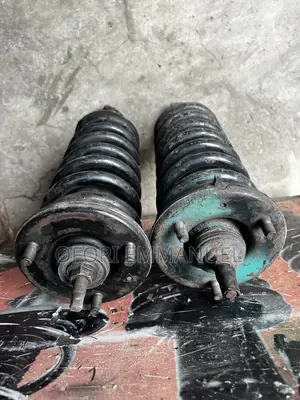 Nissan Navara Front Shocks (Used)
