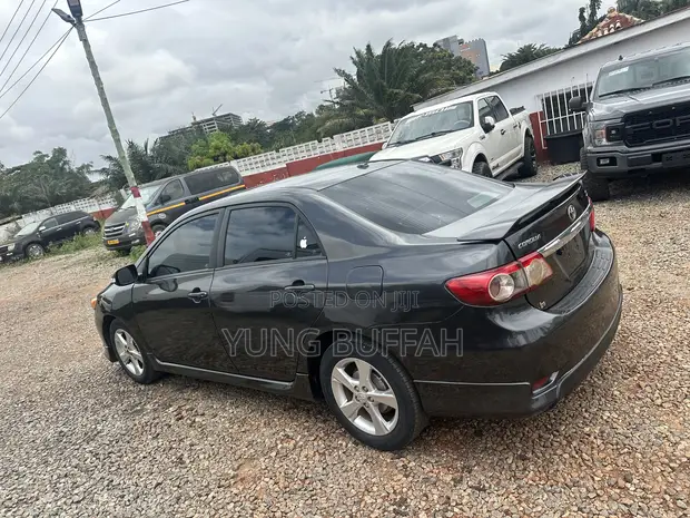 Toyota Corolla S 2013 Gray - 1